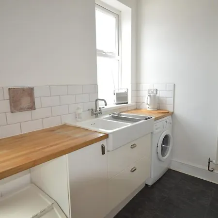 2 Bedroom In Gloucester Road * بريستول